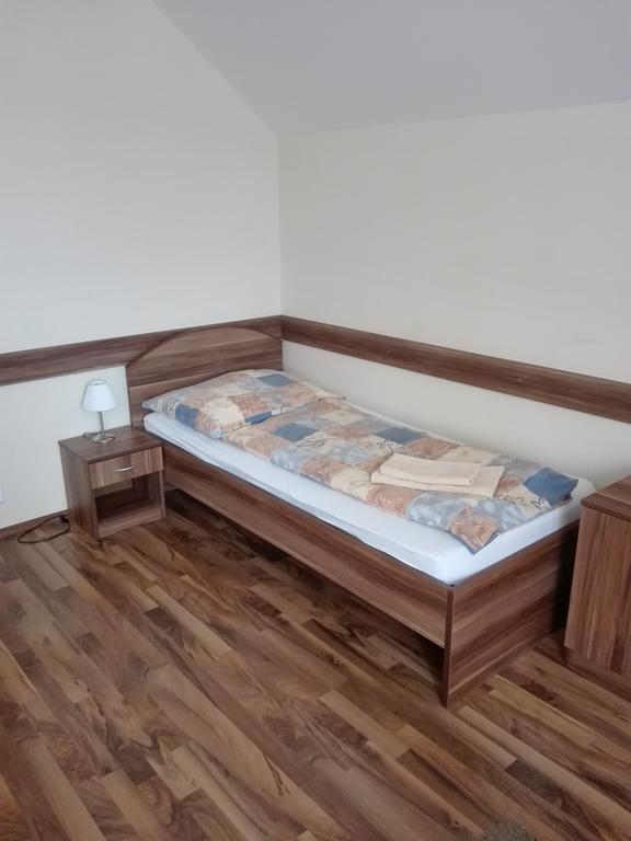 הרבוצ'יסה Village House Fonzy מראה חיצוני תמונה