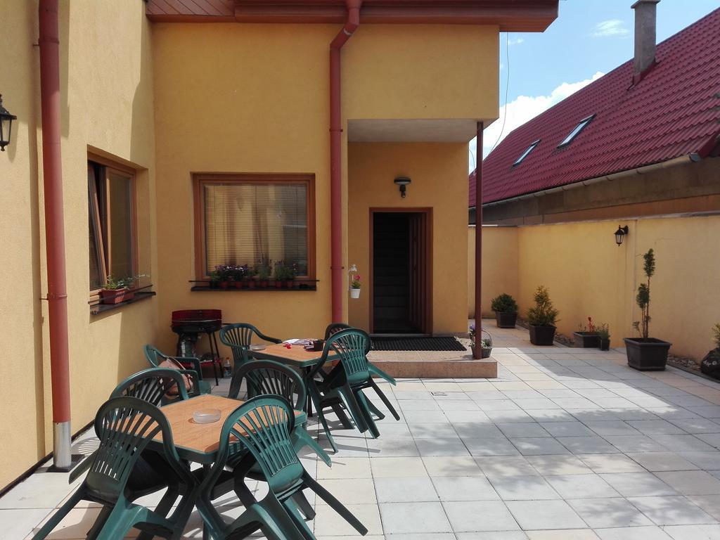 הרבוצ'יסה Village House Fonzy מראה חיצוני תמונה